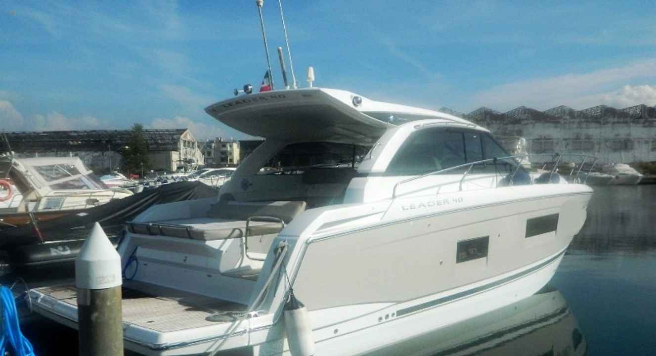 Jeanneau Leader 40 (2016) de