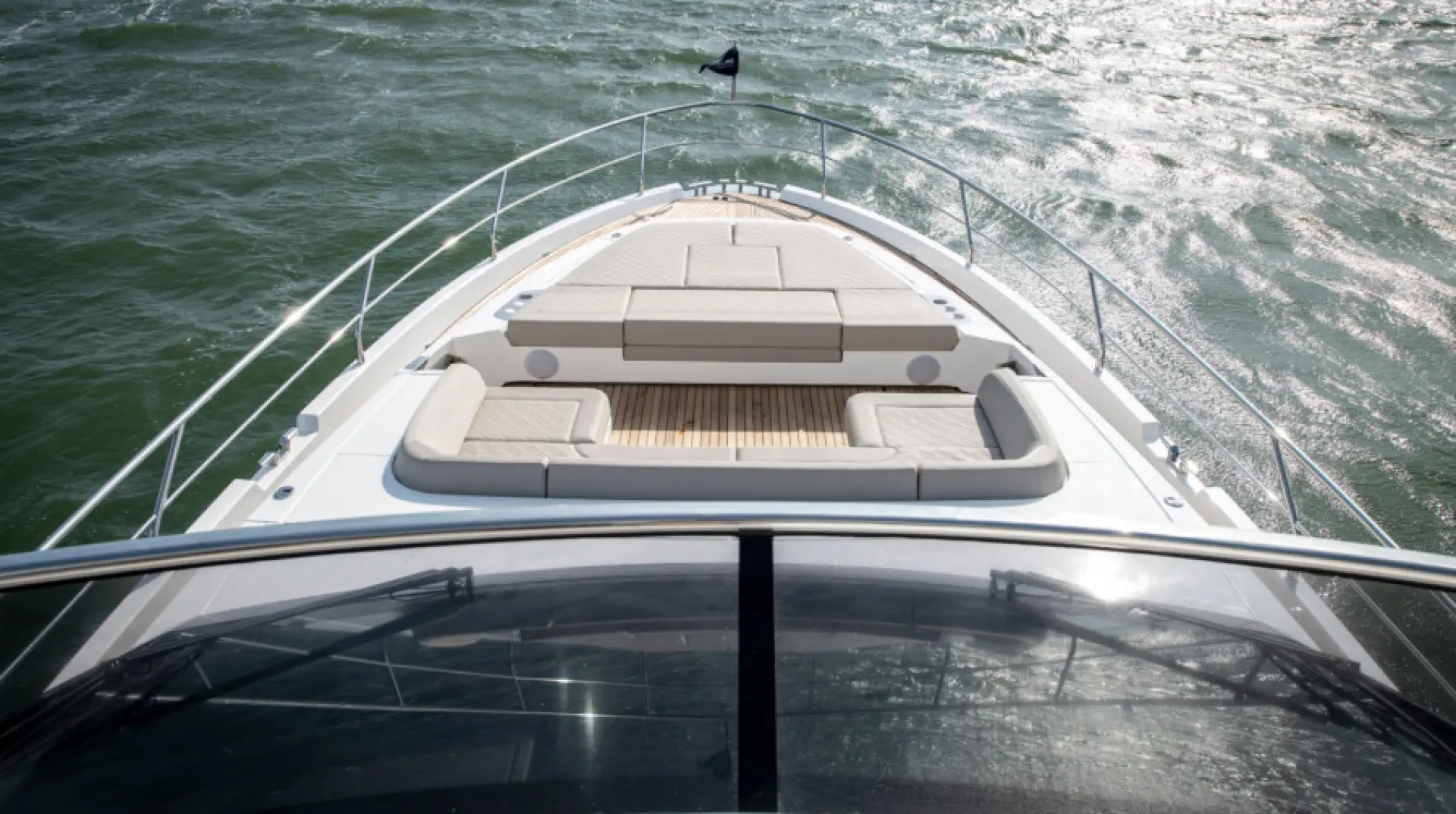 Thumbnail von Fairline Squadron 68