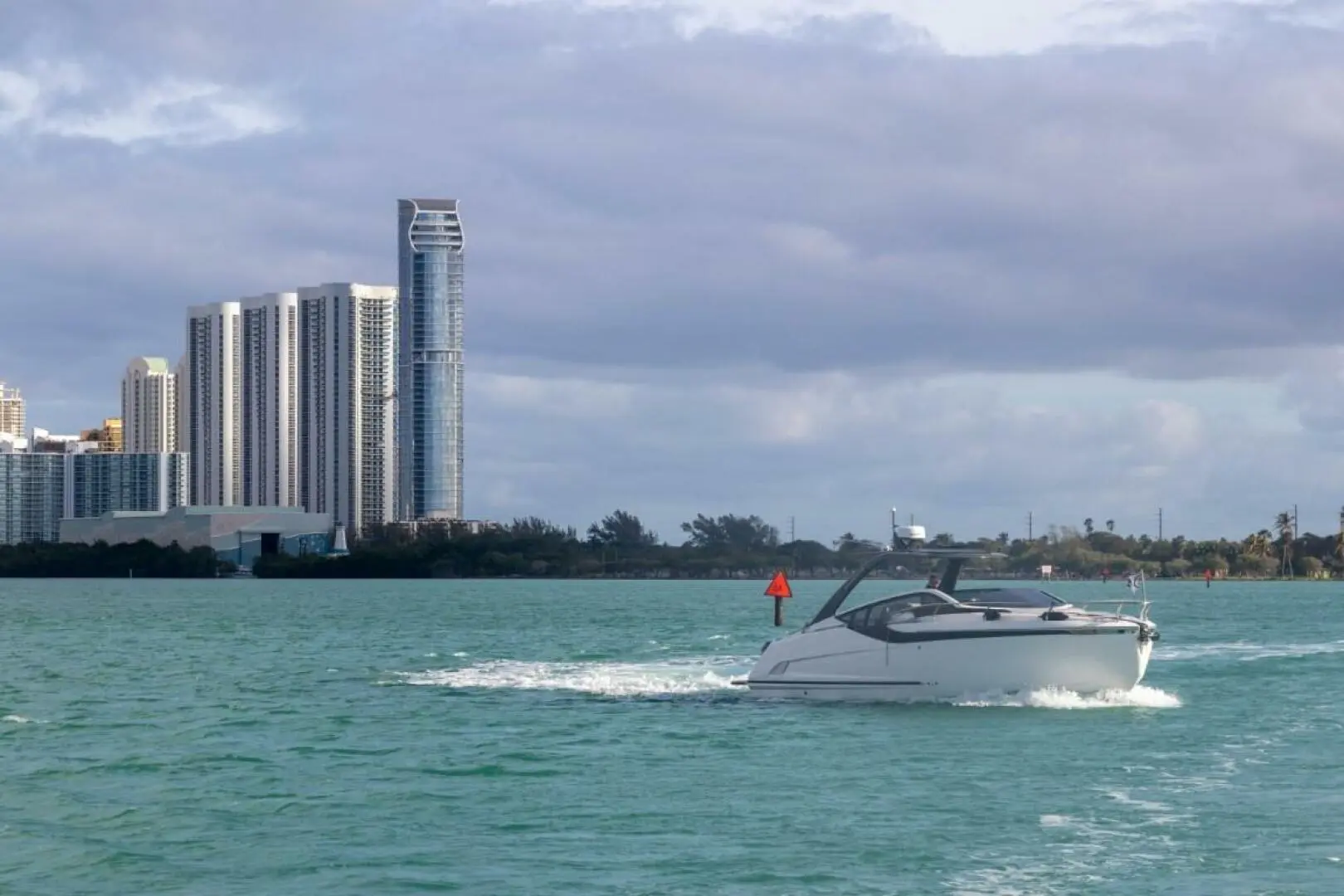 Thumbnail von Fairline F Line 33