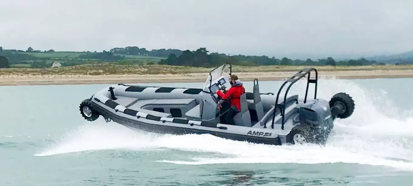 Ocean Craft Marine 8.4 M Amphibious