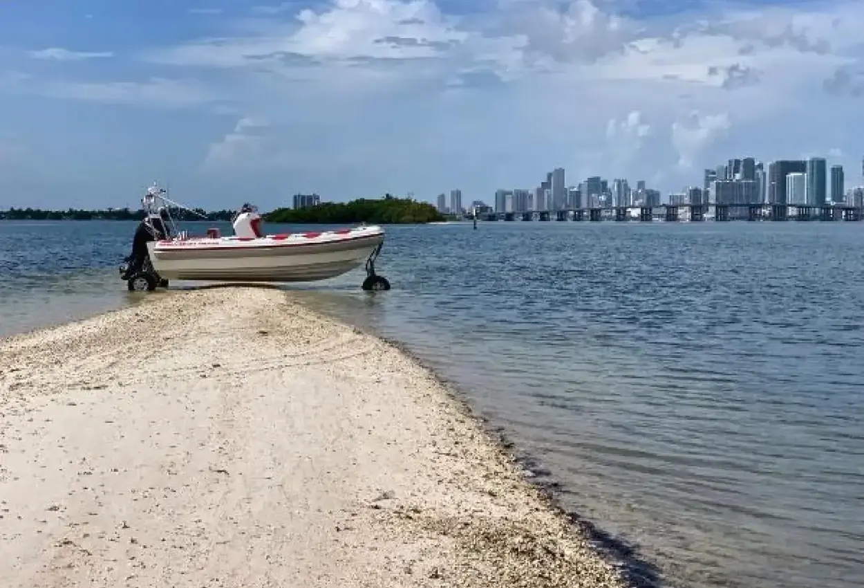 Thumbnail von Ocean Craft Marine 7.1 M Amphibious