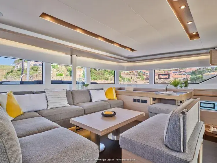 Thumbnail von Lagoon 51