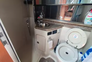 Thumbnail von Cruisers Yachts 360