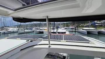 Thumbnail von Lagoon 42 RE MONDE