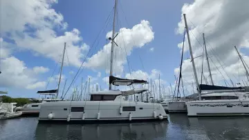 Thumbnail von Lagoon 42 RE MONDE