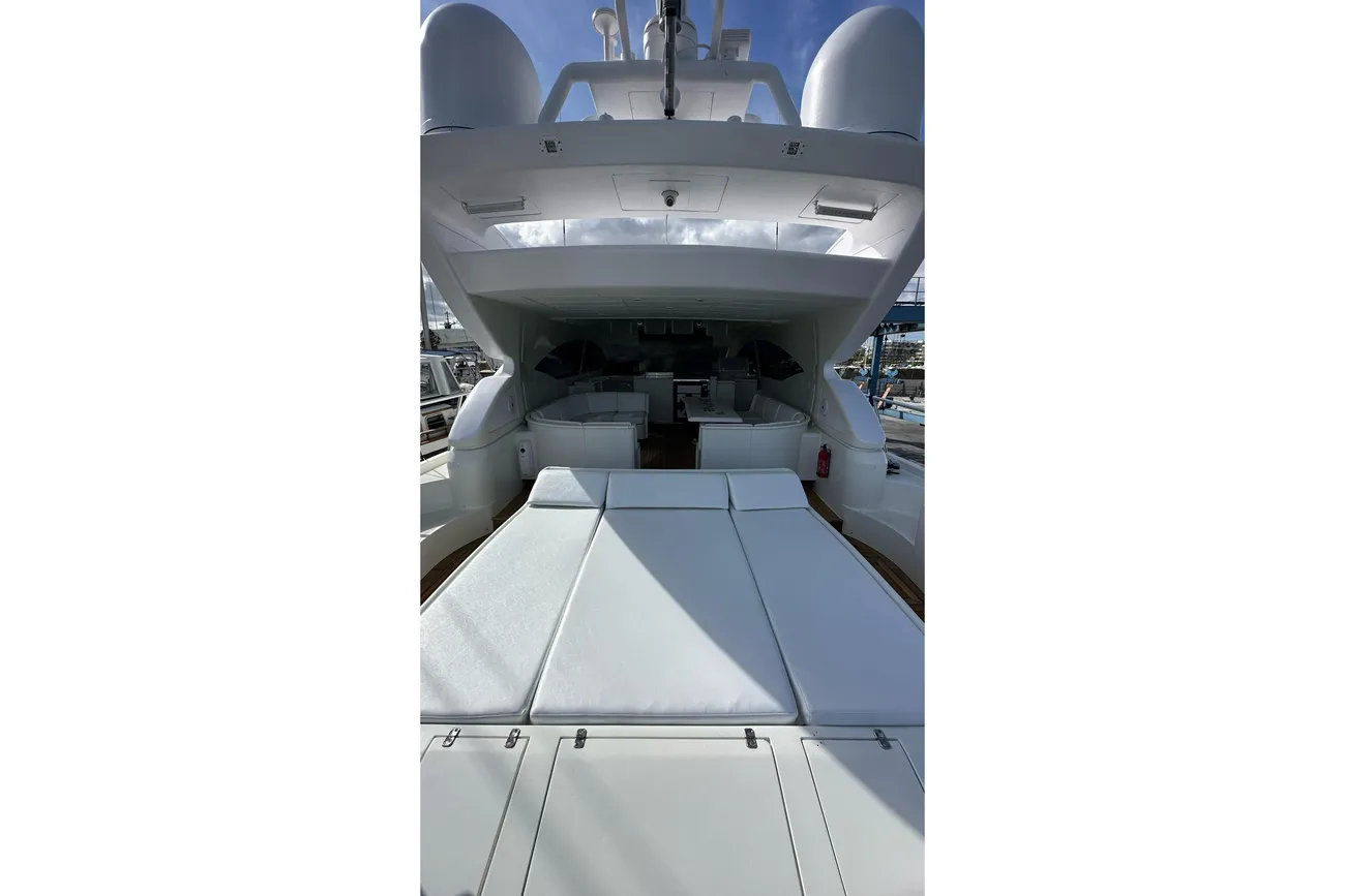 Thumbnail von Mangusta 72