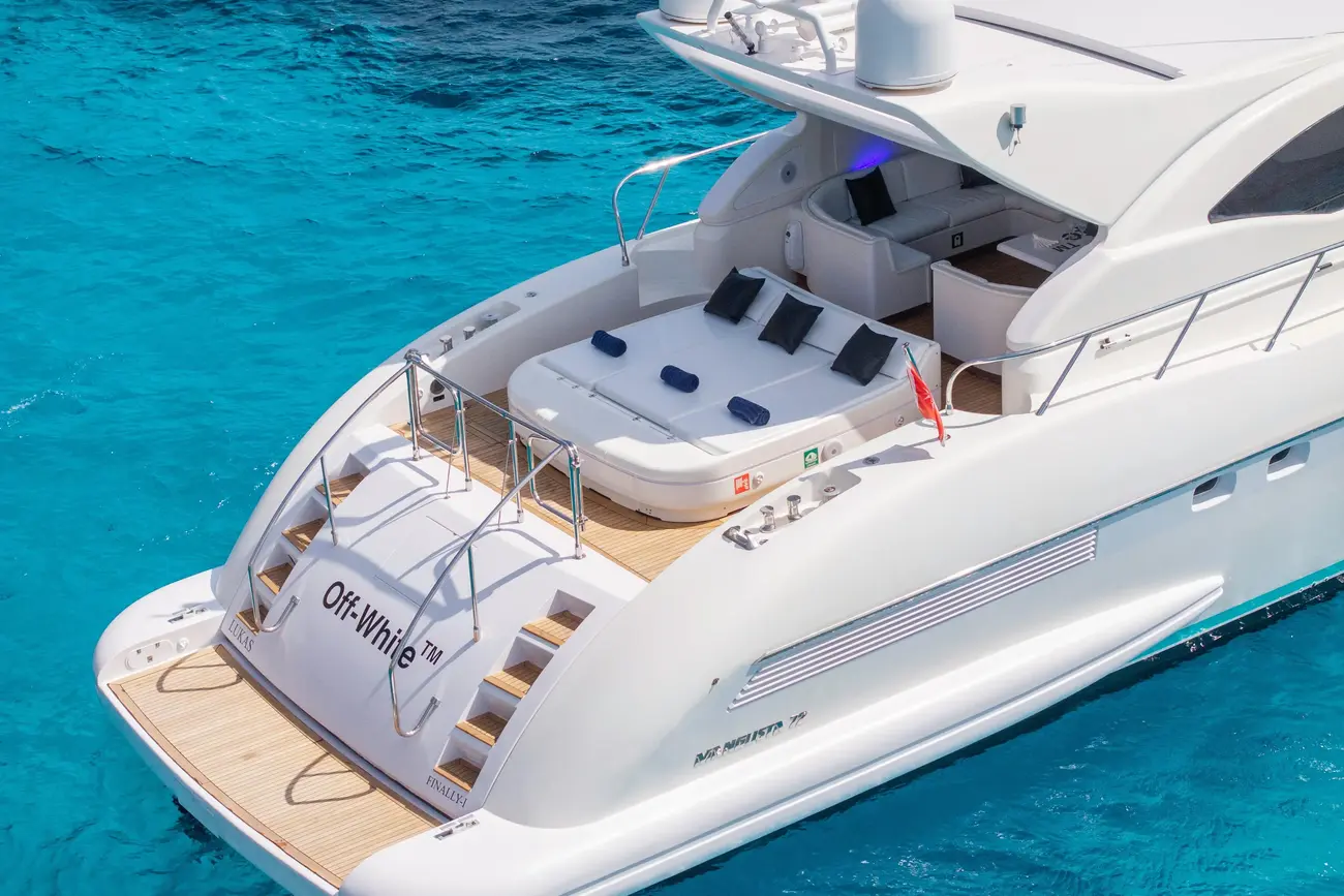 Thumbnail von Mangusta 72