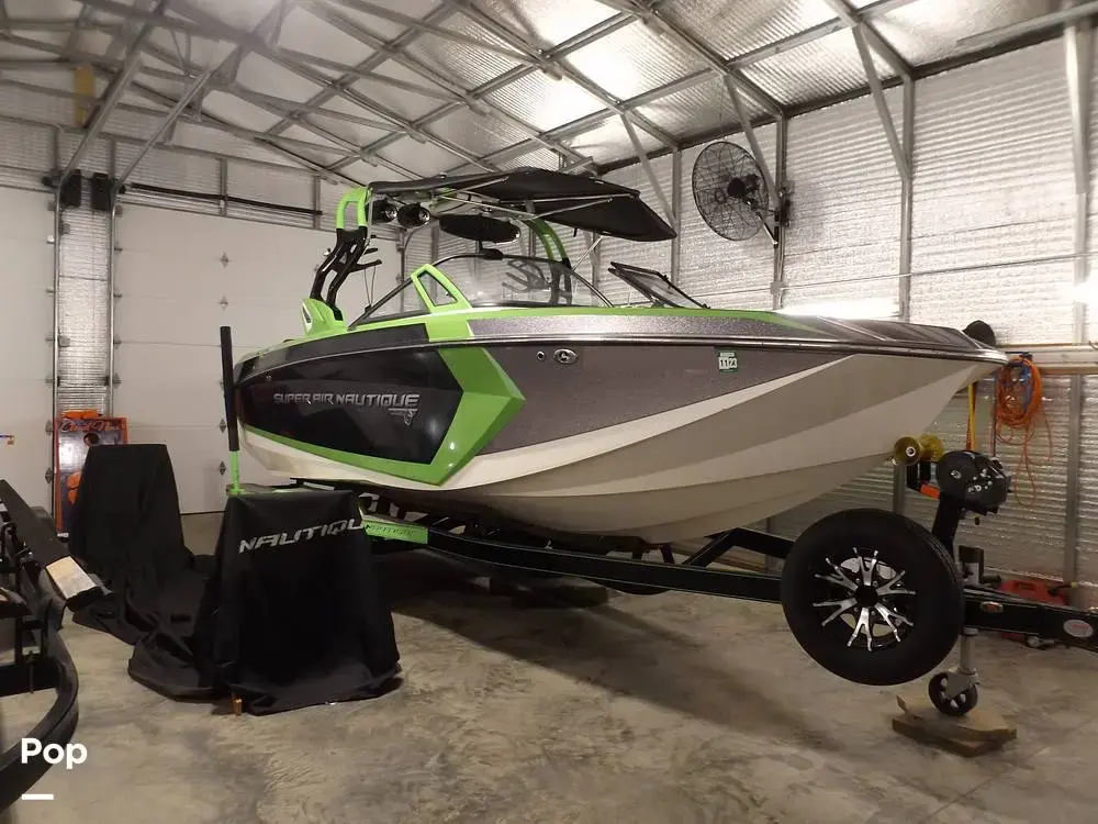 Nautique G23