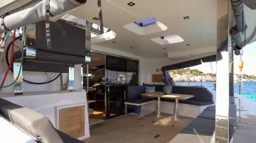 Thumbnail von Privilege Serie 5