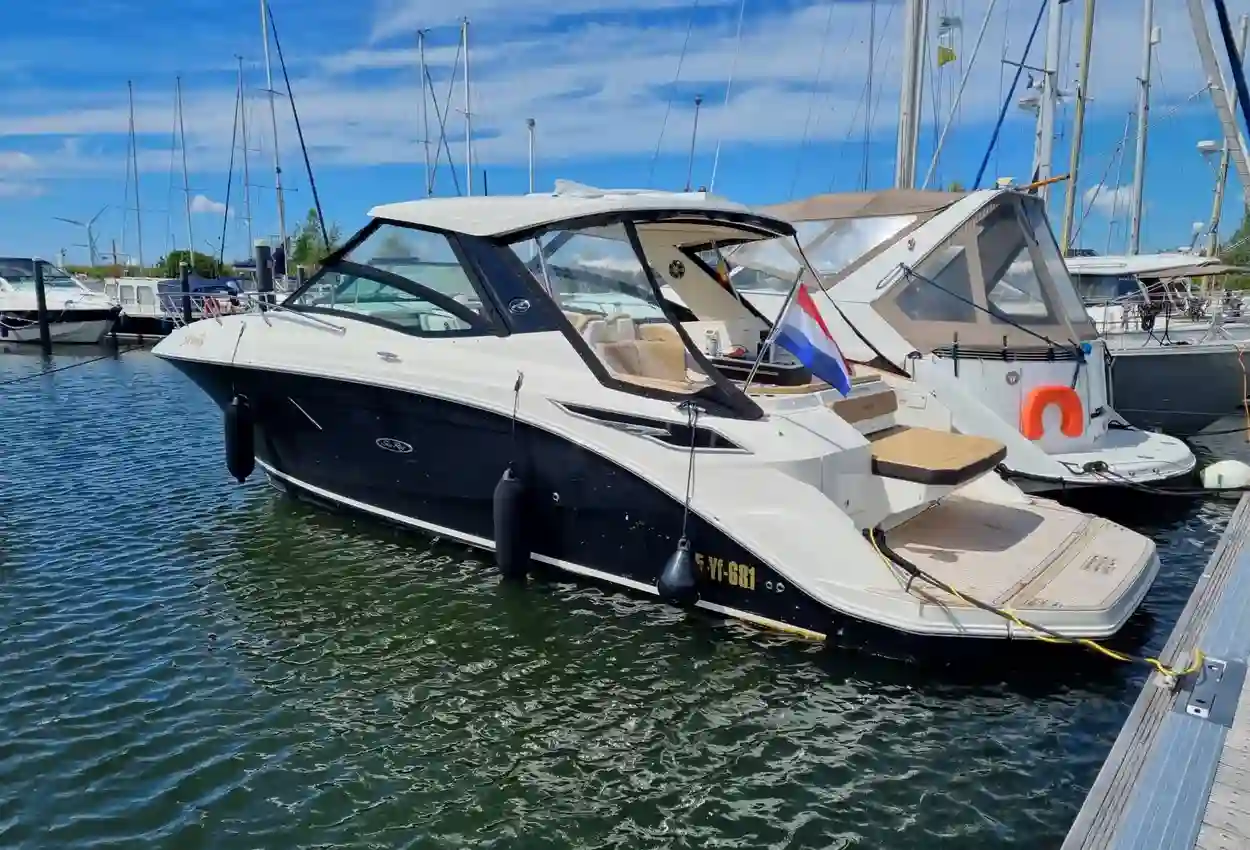 Thumbnail von Sea Ray 320 Sundancer