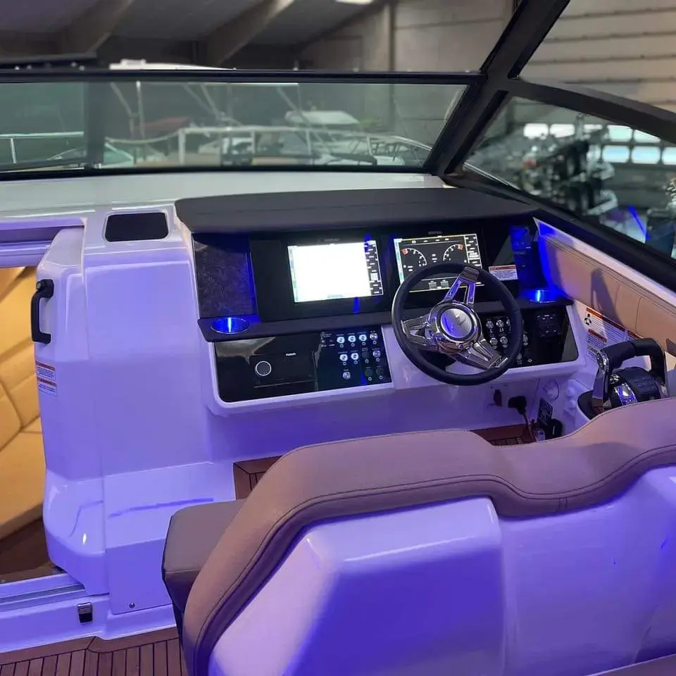 Thumbnail von Sea Ray 320 Sundancer