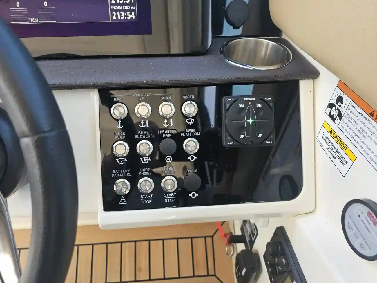 Thumbnail von Sea Ray 320 Sundancer