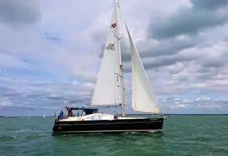 Thumbnail von Southerly 42 RST