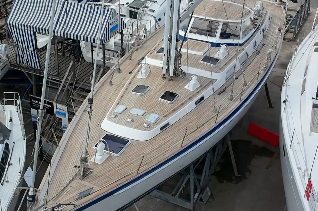 Hallberg-Rassy 62 CONTRARIAN