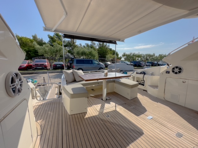 Thumbnail von Absolute 52 STY