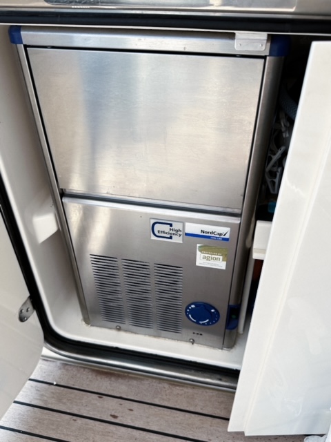 Thumbnail von Absolute 52 STY