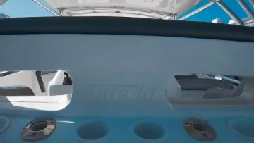 Thumbnail von Intrepid 400 Cuddy