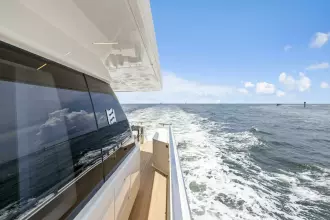 Thumbnail von Ferretti Yachts 850