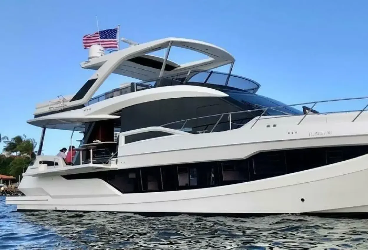 Galeon 640 FLY GODSPEED