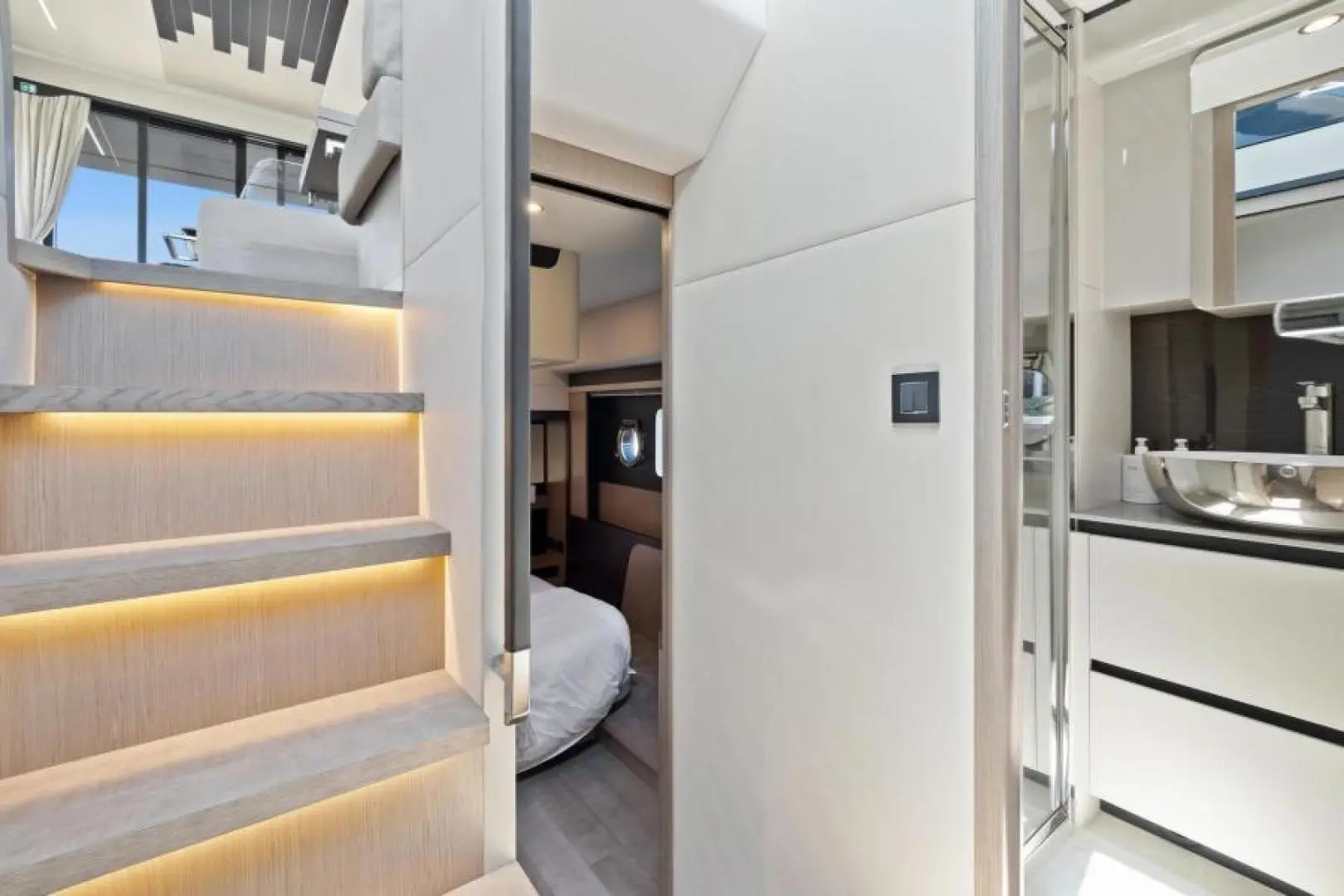 Thumbnail von Absolute 48 Coupe