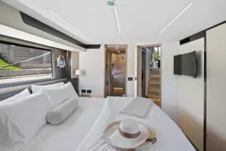 Thumbnail von Absolute 48 Coupe