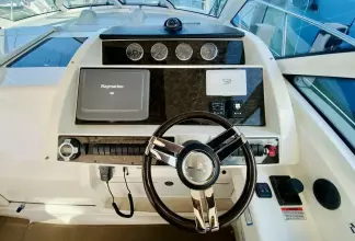 Thumbnail von Sea Ray 450 Sundancer Hyde A Way