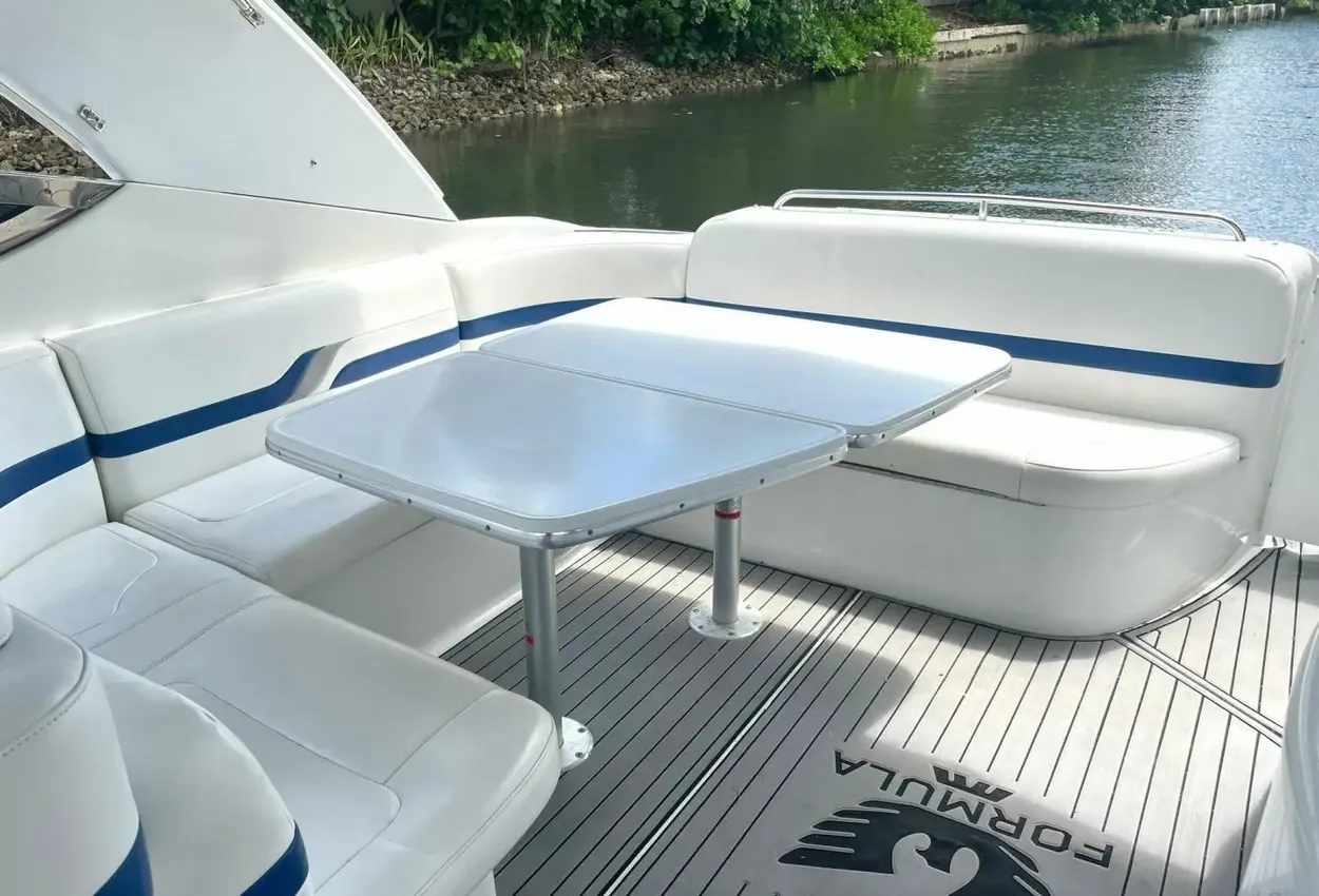 Thumbnail von Formula 400 SS