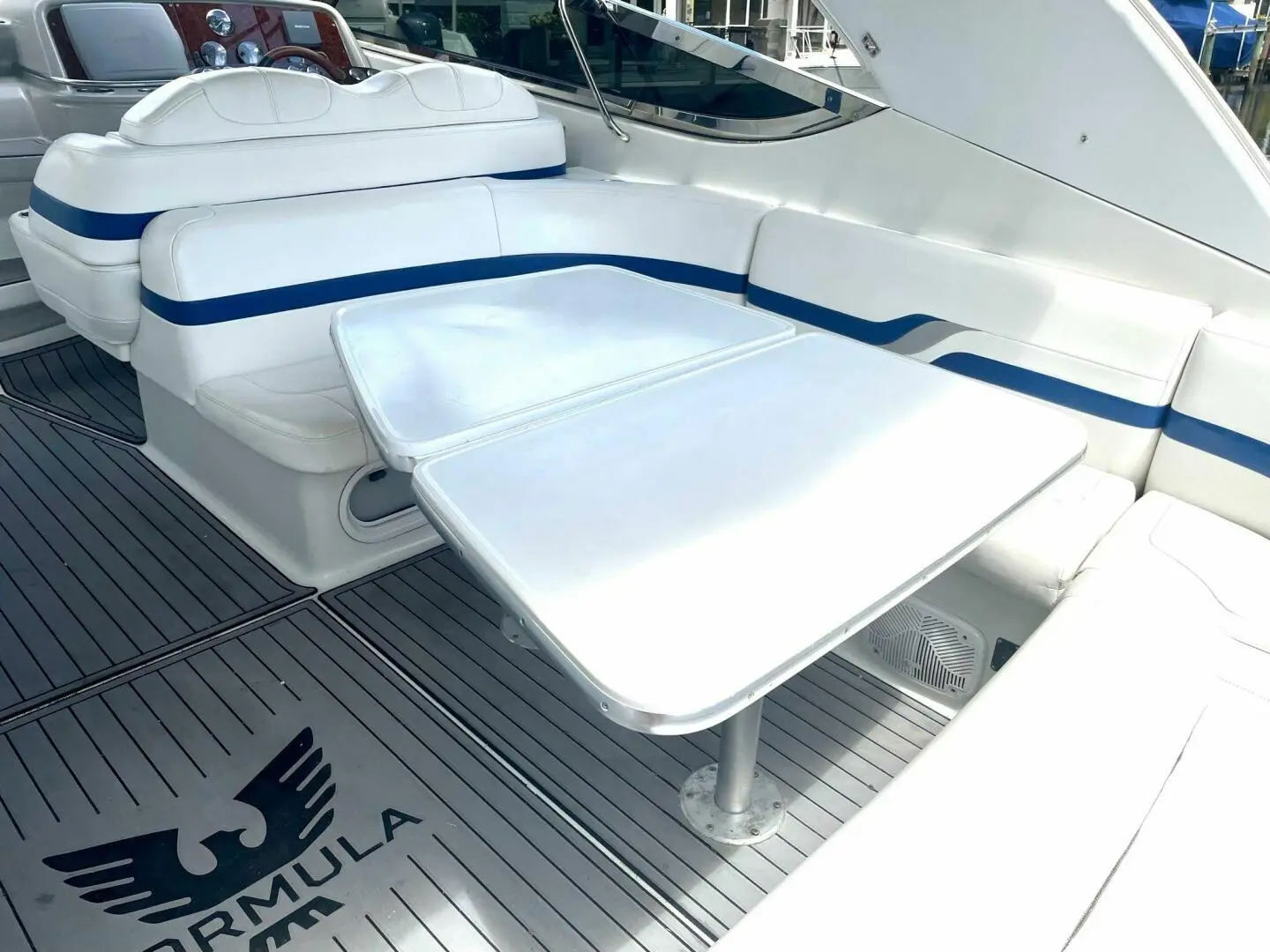 Thumbnail von Formula 400 SS