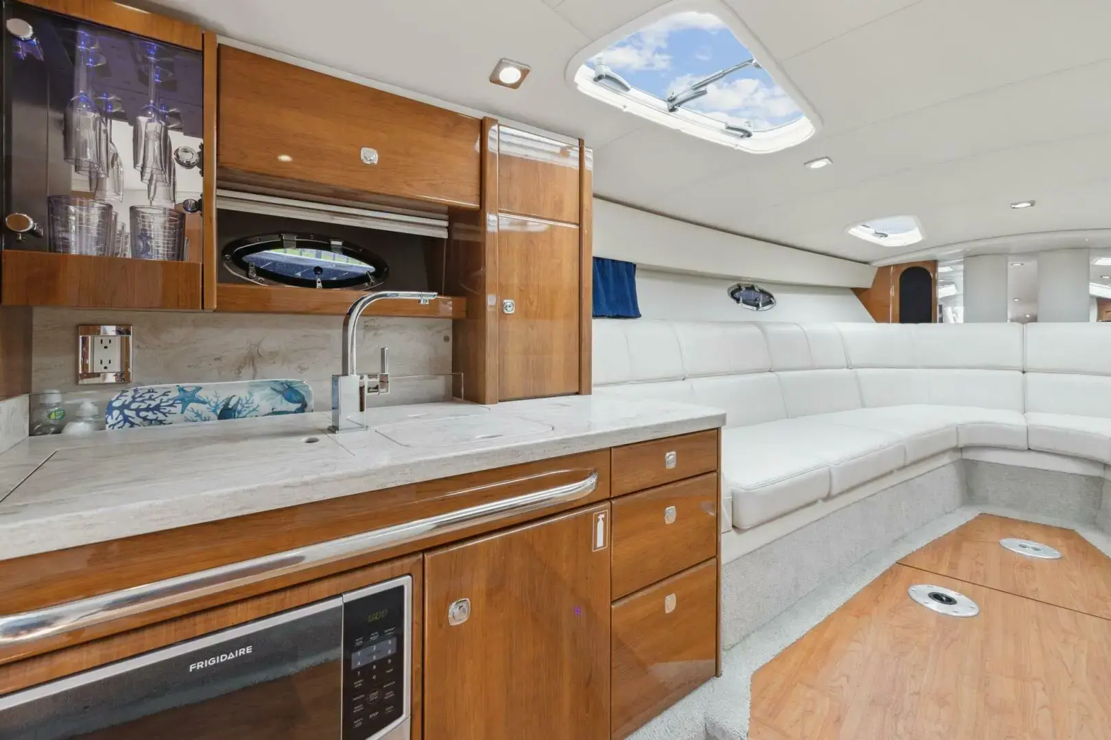 Thumbnail von Formula 400 SS