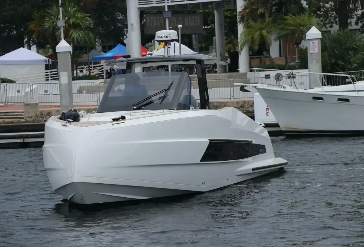 Thumbnail von Astondoa 377 Coupe Outboard