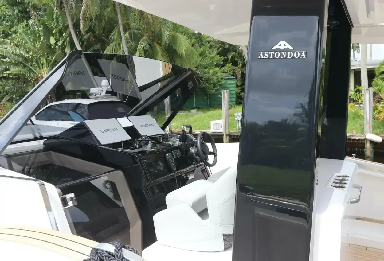 Thumbnail von Astondoa 377 Coupe Outboard