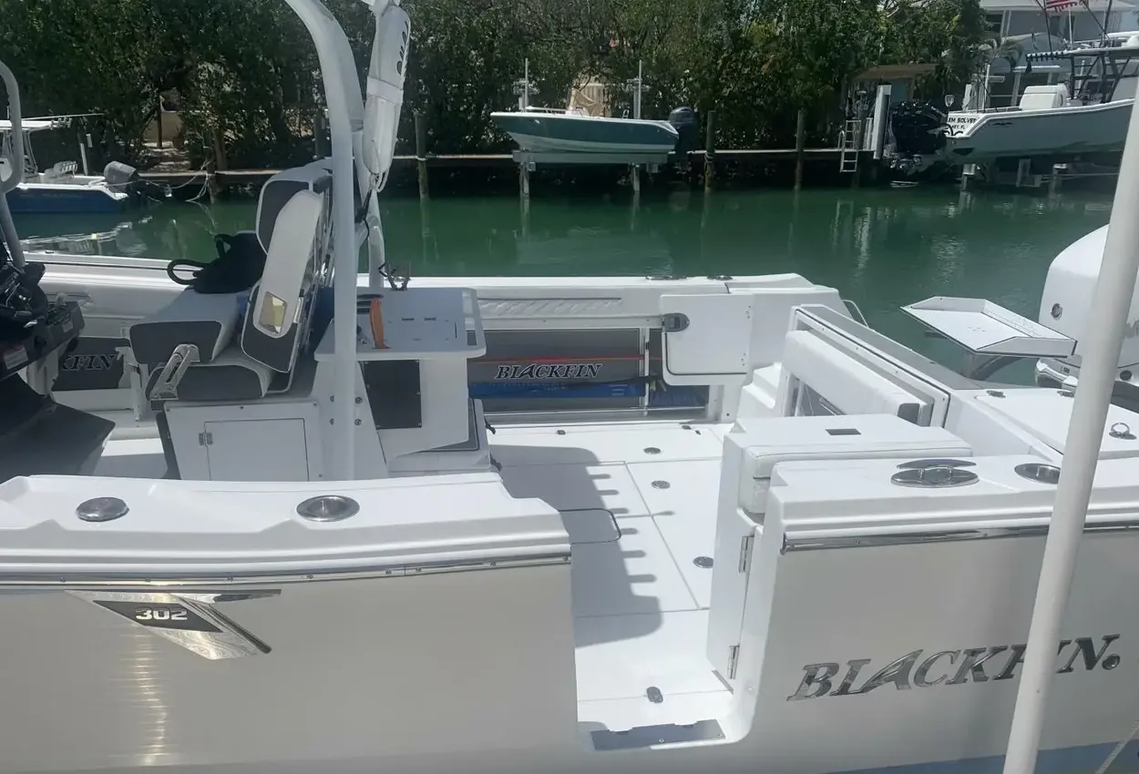 Thumbnail von Blackfin 302 CC