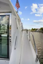 Thumbnail von Cruisers Yachts 54 Cantius Catch Me