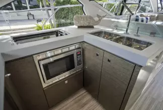 Thumbnail von Cruisers Yachts 54 Cantius Catch Me