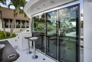 Thumbnail von Cruisers Yachts 54 Cantius Catch Me