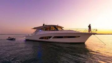 Thumbnail von Riviera 585 Suv