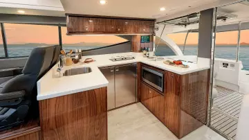 Thumbnail von Riviera 465 Suv