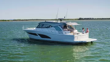 Thumbnail von Riviera 465 Suv