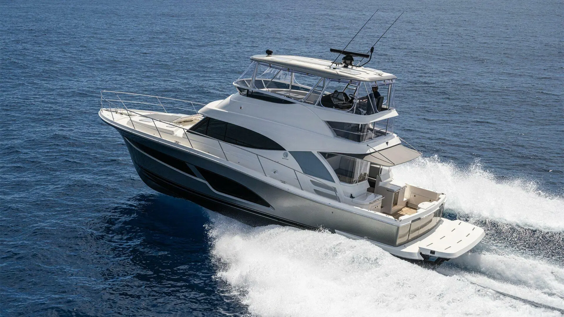 Riviera Sports Motor Yacht 46