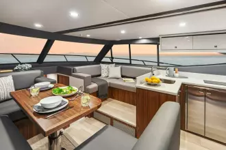 Thumbnail von Riviera Sports Motor Yacht 46