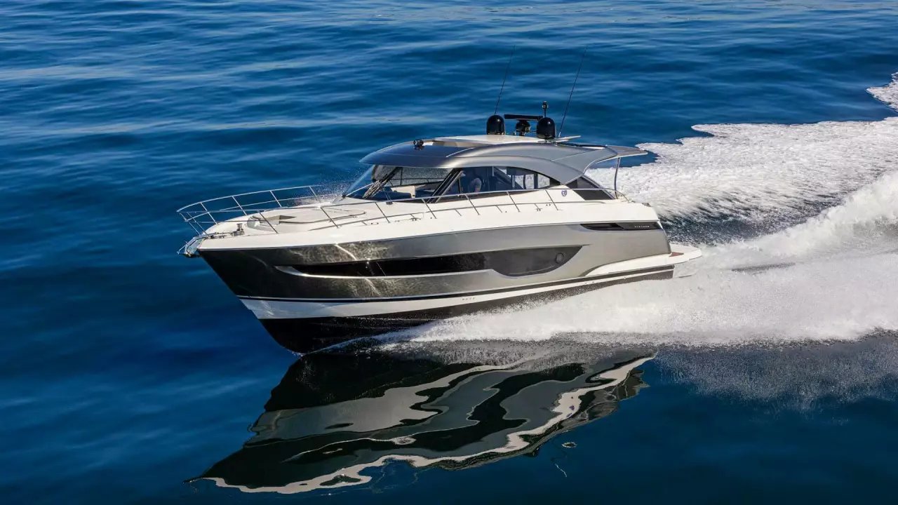 Riviera Sport Yacht Platinum Edition 4600