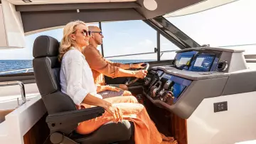 Thumbnail von Riviera Sport Yacht Platinum Edition 4600