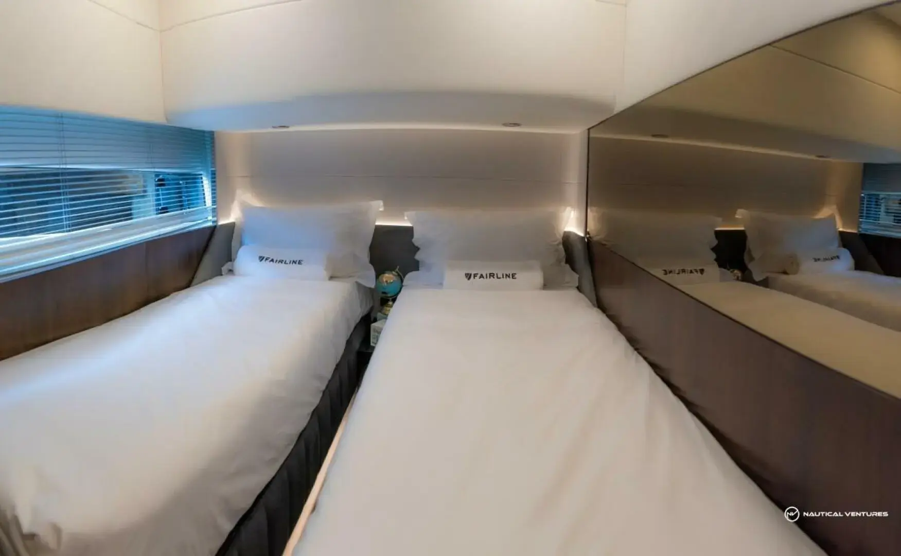 Thumbnail von Fairline Phantom 65