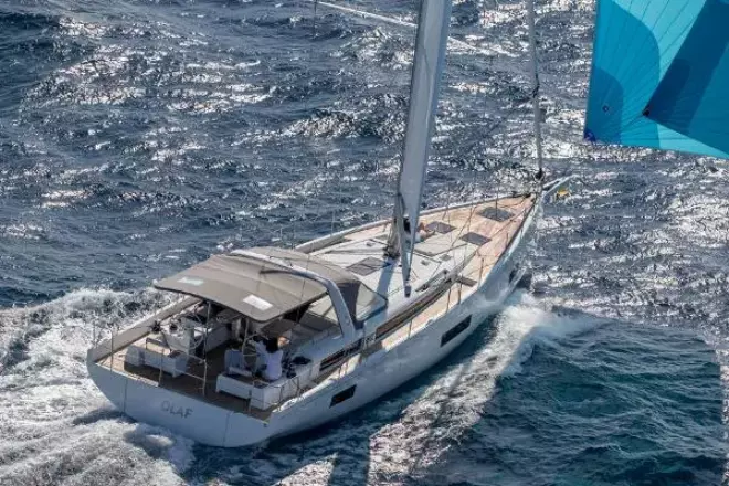 Beneteau Oceanis Yacht 54