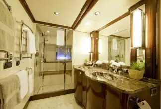 Thumbnail von Alloy Custom DESTINATION