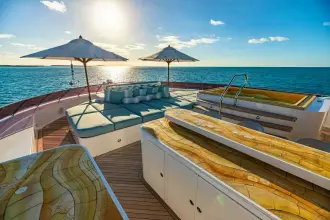 Thumbnail von Trinity Yachts Motor Yacht UNBRIDLED