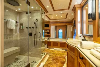 Thumbnail von Trinity Yachts Motor Yacht UNBRIDLED