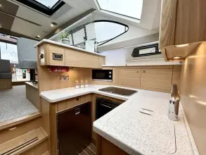 Thumbnail von Haines 36 Sedan