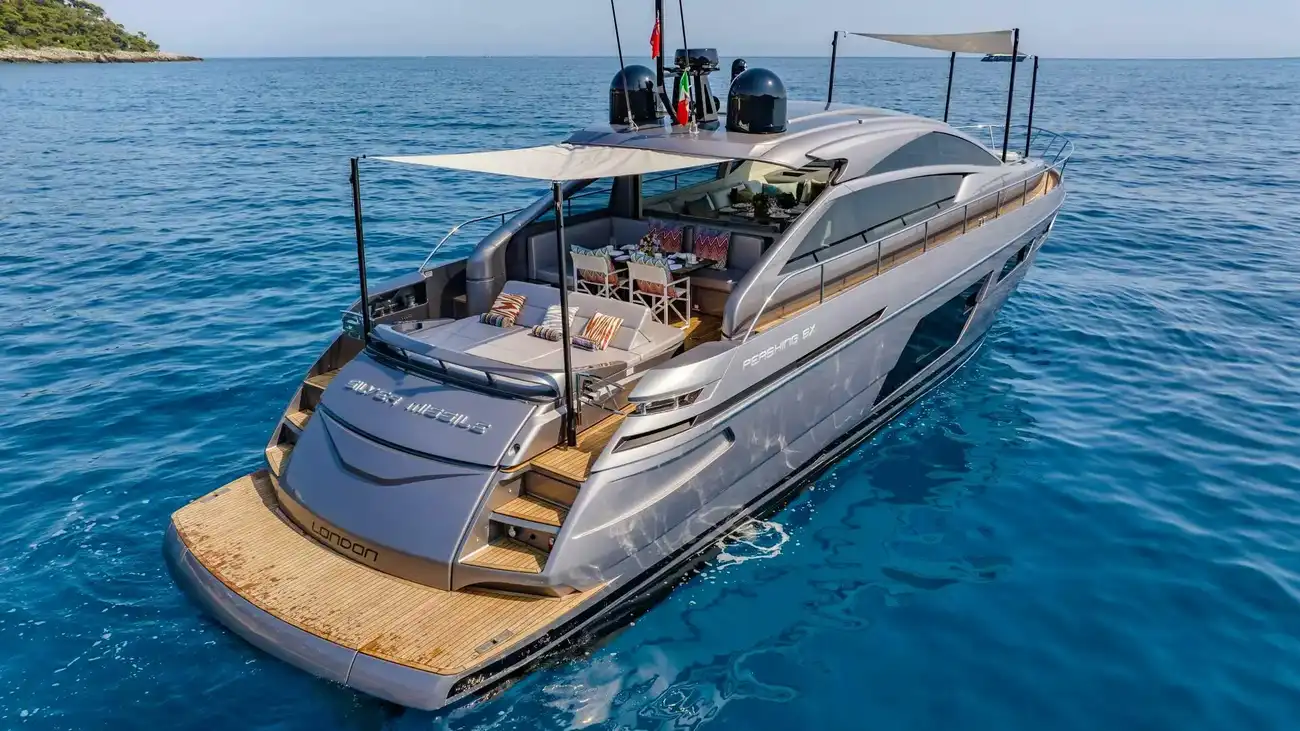 Thumbnail von Pershing 62 SILVER MISSILE