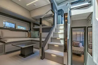 Thumbnail von Pershing 62 SILVER MISSILE